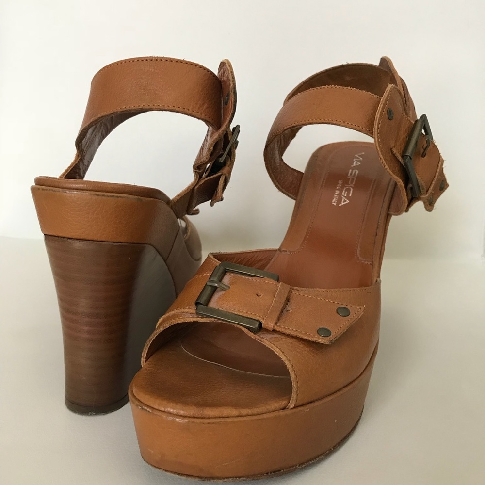 Via Spiga Genuine leather platform heels.